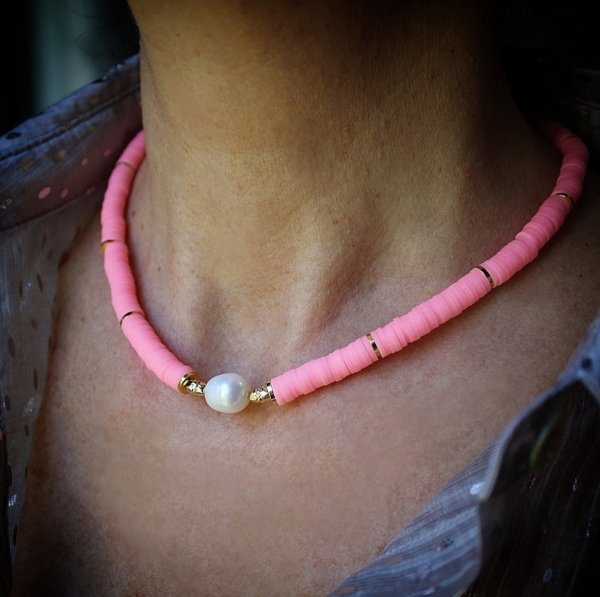 Pinky Kolye